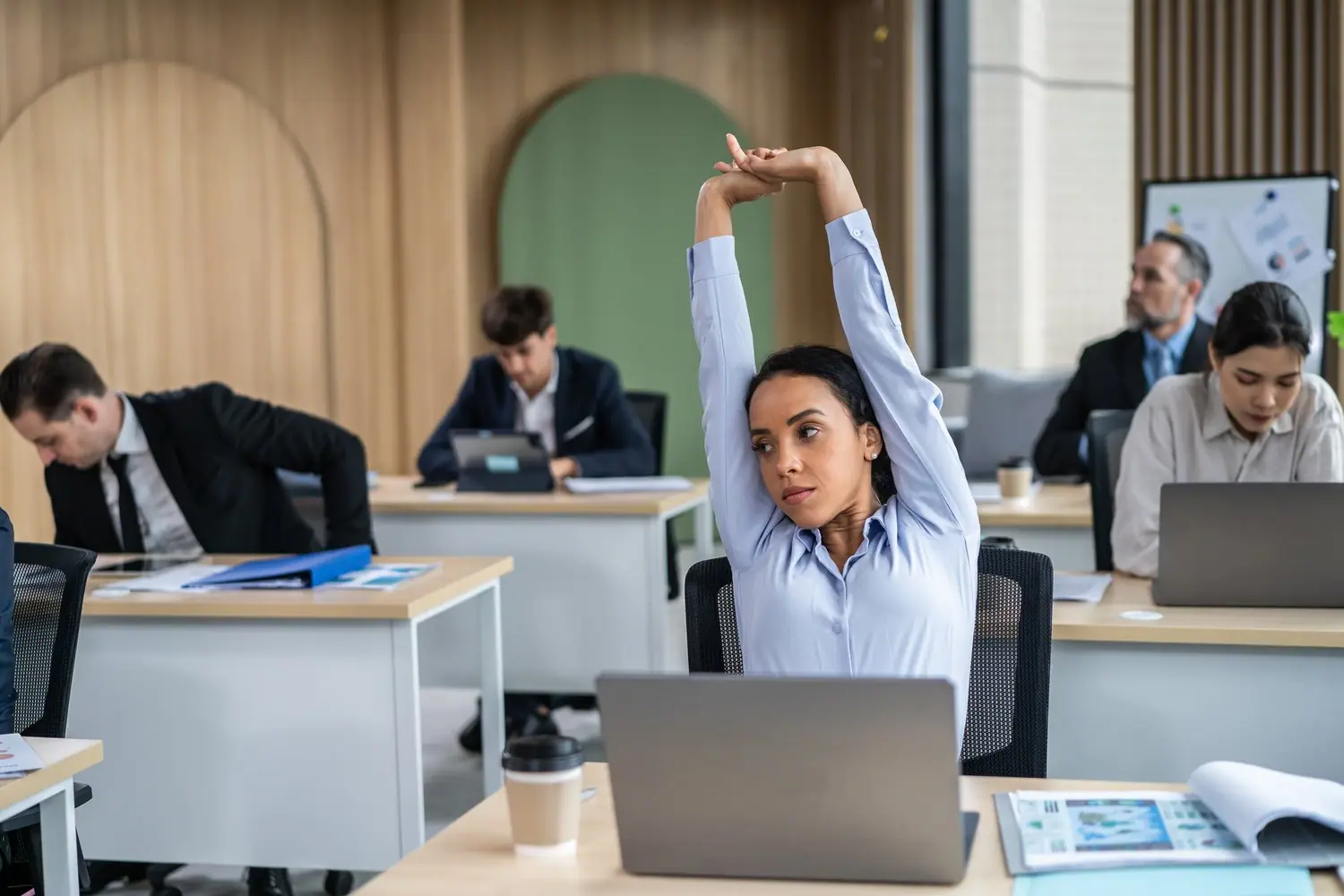 Stretching - ćwiczenia rozluźniające dla osób pracujących przy biurku