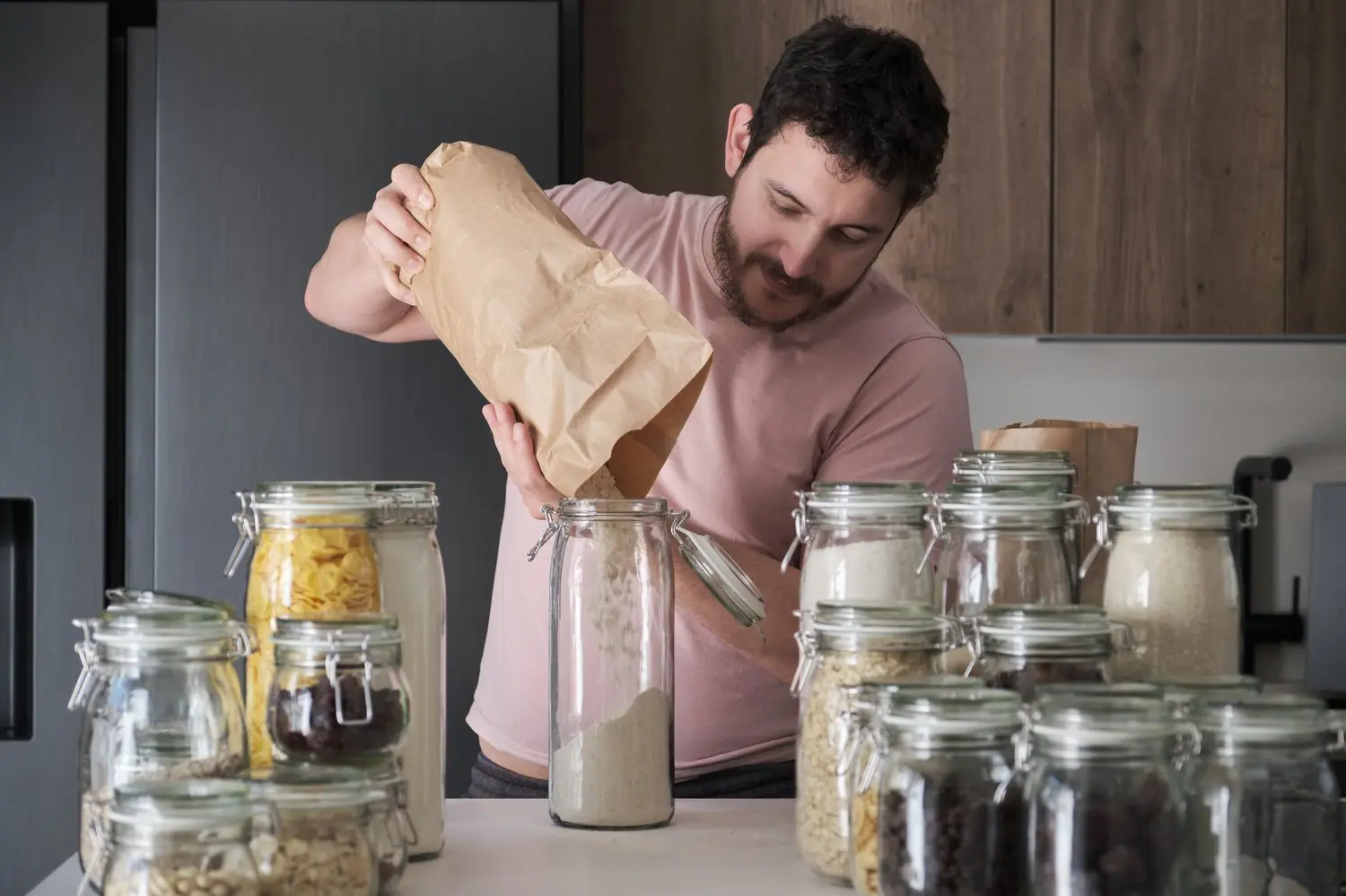 Kuchnia zero waste - przepisy i organizacja przestrzeni